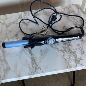 KISS Professional Blue Instawave Automatic Curling Iron Ceramic 1”
